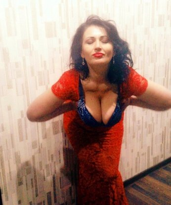 Услуги, которые я предлагаю, позволят тебе окунуться в мир наслаждения и удовольствия. Я умею угодить тебе по-разным образом и сделать твои фантазии реальностью. 🌟
Мои возможности безграничны: от романтического вечера, наполненного чувственными ласками, до более экстремальных фантазий. Я готова исполнить все, что ты пожелаешь, чтобы ты почувствовал себя настоящим королем. 👑
Мои предыдущие клиенты оставляют самые лестные отзывы о моих навыках и способности разжечь страсть 🔥. Я знаю, как доставить максимум удовольствия и сделать нашу встречу незабываемой.
Приглашаю тебя посмотреть мои фото, чтобы увидеть, насколько сексуальна и привлекательна я. Ты точно не останешься равнодушным к моим изгибам и очаровательной улыбке. 😘
Встречи со мной проводятся в уютном и комфортном месте в центре Москвы. Я гарантирую полную конфиденциальность и незабываемые моменты вместе. Не тяни время, позвони мне прямо сейчас! 💋 Ксения